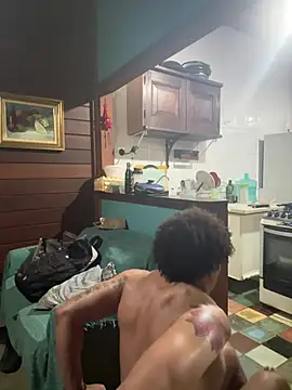 Snapshot of grosso-pau chatting on January 2025 12:00:02 AM grosso-pau online show from January 2025 12:00:02 AM