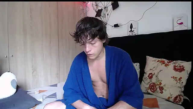 Snapshot of Santiago_kiler chatting on February 2026 06:17:02 PM Santiago kiler online show from February 2026 06:17:02 PM