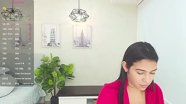 Snapshot of Sassy--Girl chatting on October 2025 06:14:02 PM Sassy--Girl online show from October 2025 06:14:02 PM