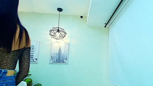 Snapshot of Sassy--Girl chatting on October 2025 06:41:02 PM Sassy--Girl online show from October 2025 06:41:02 PM