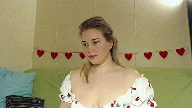mmmPinUpGirl online show from April 2026 10:33:01 PM