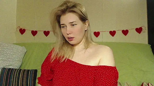 mmmPinUpGirl online show from April 2026 11:10:01 PM
