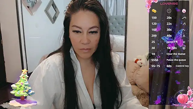 Snapshot of jlove_bss chatting on December 2024 11:18:02 PM jlove bss online show from December 2024 11:18:02 PM