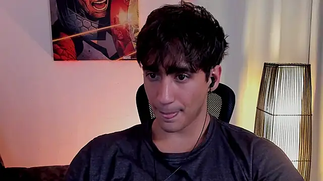 AlexRivera6 online show from April 2026 07:44:01 PM