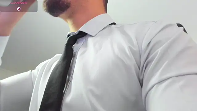 Snapshot of WilsonJules chatting on October 2025 05:50:01 AM WilsonJules online show from October 2025 05:50:01 AM