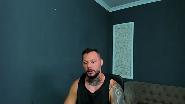 Snapshot of BrianHunts chatting on July 2026 04:07:01 AM BrianHunts online show from July 2026 04:07:01 AM