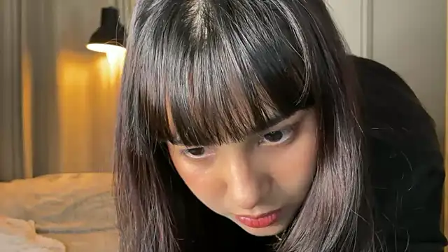 Snapshot of xSelena chatting on May 2026 03:59:01 AM xSelena online show from May 2026 03:59:01 AM
