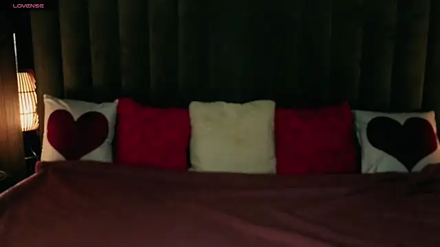 Snapshot of Daphne_Moss chatting on February 2026 01:56:02 PM Daphne Moss online show from February 2026 01:56:02 PM