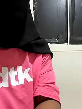 Submissive Arab online show from October 2025 05:21:02 PM