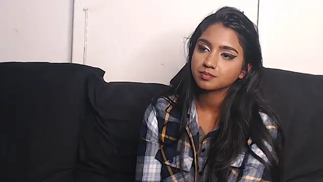Snapshot of Delilah_Blazee chatting on February 2025 09:48:01 PM Delilah Blazee online show from February 2025 09:48:01 PM