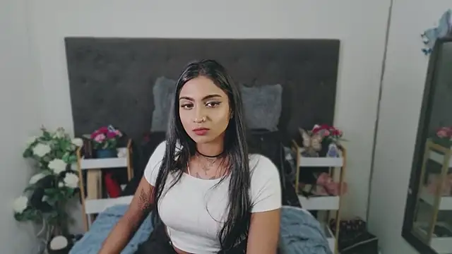 Delilah Blazee online show from July 2026 02:53:02 PM