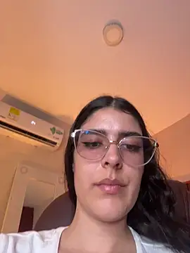  Niah  online show from March 2026 09:32:02 PM