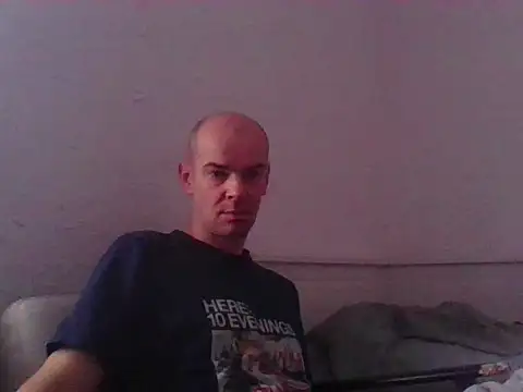 Snapshot of BadRec40 chatting on February 2026 07:05:02 AM BadRec40 online show from February 2026 07:05:02 AM