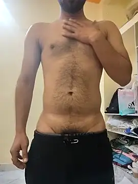 Snapshot of BhabhiLover069 chatting on February 2025 04:27:01 AM BhabhiLover069 online show from February 2025 04:27:01 AM