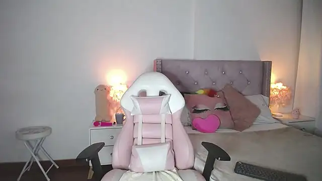 destinysweet21 online show from December 2024 09:40:02 AM