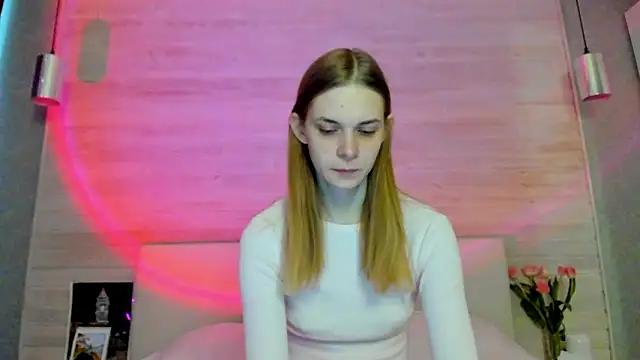 molly hunt  online show from March 2026 03:47:01 AM