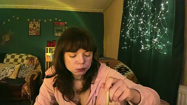 ClancyMorissey online show from February 2026 07:10:02 PM