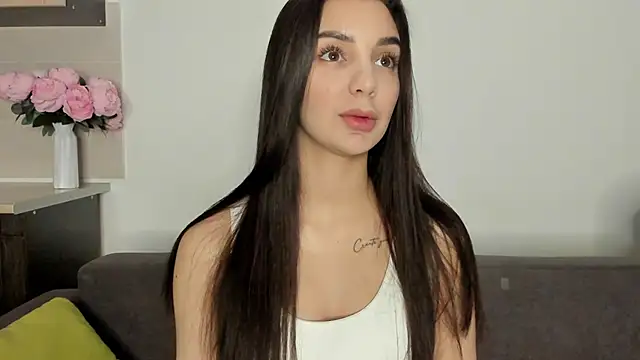 Snapshot of miss_emily_ chatting on December 2024 07:41:02 PM miss emily online show from December 2024 07:41:02 PM