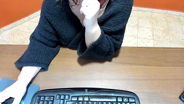 NikkiHolland online show from February 2026 09:35:02 AM