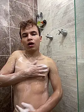 Leon Wild online show from April 2026 02:17:02 PM