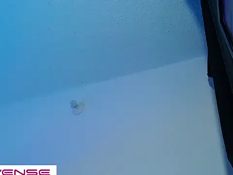 Leon Wild online show from April 2026 02:22:02 AM