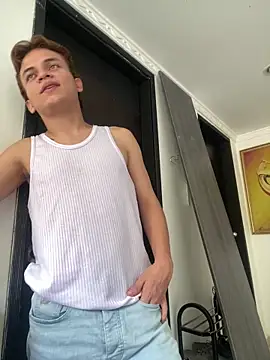 Leon Wild online show from April 2026 04:55:01 PM