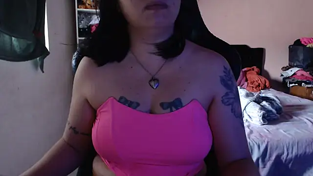 Snapshot of Ta_maravilhosaaa chatting on January 2025 12:25:02 PM Ta maravilhosaaa online show from January 2025 12:25:02 PM