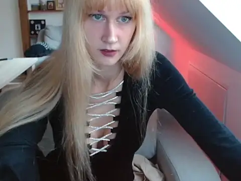Snapshot of goldhaarigeDame chatting on October 2025 02:26:02 PM goldhaarigeDame online show from October 2025 02:26:02 PM