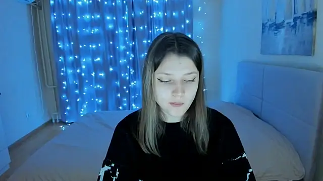 Snapshot of SoniNesti chatting on December 2024 12:56:02 PM SoniNesti online show from December 2024 12:56:02 PM