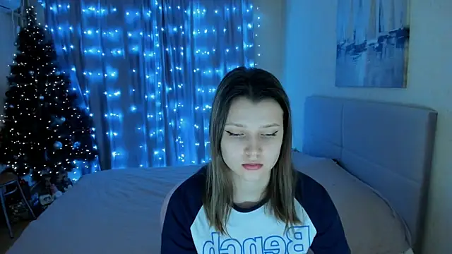 Snapshot of SoniNesti chatting on January 2025 03:23:01 PM SoniNesti online show from January 2025 03:23:01 PM