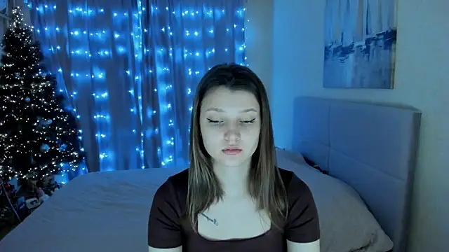 Snapshot of SoniNesti chatting on January 2025 12:07:02 PM SoniNesti online show from January 2025 12:07:02 PM