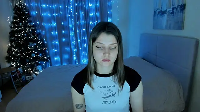 Snapshot of SoniNesti chatting on January 2025 02:28:02 PM SoniNesti online show from January 2025 02:28:02 PM