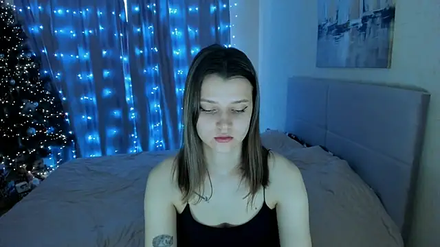 Snapshot of SoniNesti chatting on January 2025 11:00:02 AM SoniNesti online show from January 2025 11:00:02 AM