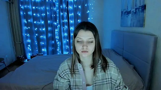 Snapshot of SoniNesti chatting on January 2025 02:37:01 PM SoniNesti online show from January 2025 02:37:01 PM