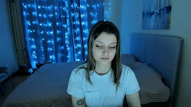 Snapshot of SoniNesti chatting on January 2025 02:14:01 PM SoniNesti online show from January 2025 02:14:01 PM