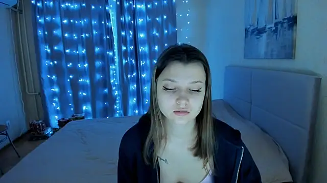 Snapshot of SoniNesti chatting on January 2025 11:58:02 AM SoniNesti online show from January 2025 11:58:02 AM