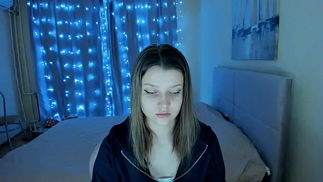 Snapshot of SoniNesti chatting on February 2025 12:58:01 PM SoniNesti online show from February 2025 12:58:01 PM