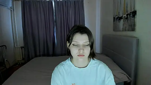 Snapshot of SoniNesti chatting on March 2025 12:01:02 PM SoniNesti online show from March 2025 12:01:02 PM