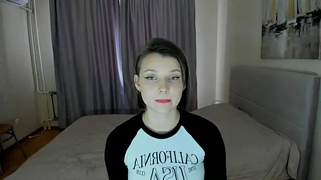 Snapshot of SoniNesti chatting on March 2025 12:28:01 PM SoniNesti online show from March 2025 12:28:01 PM