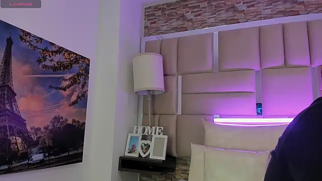 ShaniaBrownn online show from February 2026 07:40:01 PM