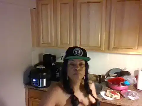 MSweetLindaParks online show from January 2025 06:27:02 PM