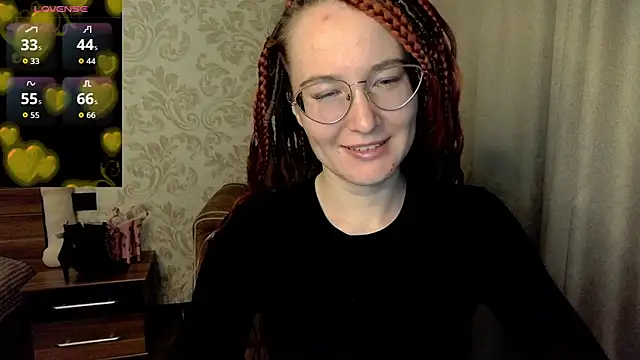 Snapshot of AgnesGraham chatting on September 2025 08:43:01 PM AgnesGraham online show from September 2025 08:43:01 PM