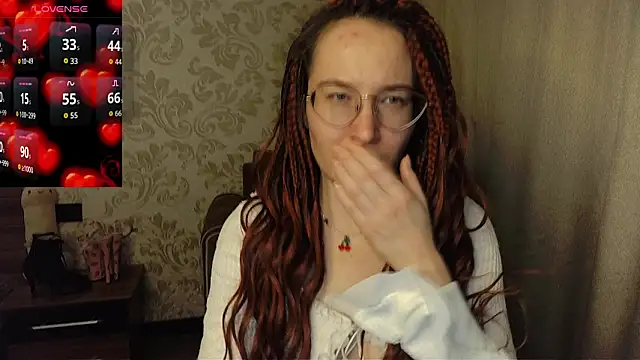 Snapshot of AgnesGraham chatting on October 2025 09:26:02 PM AgnesGraham online show from October 2025 09:26:02 PM