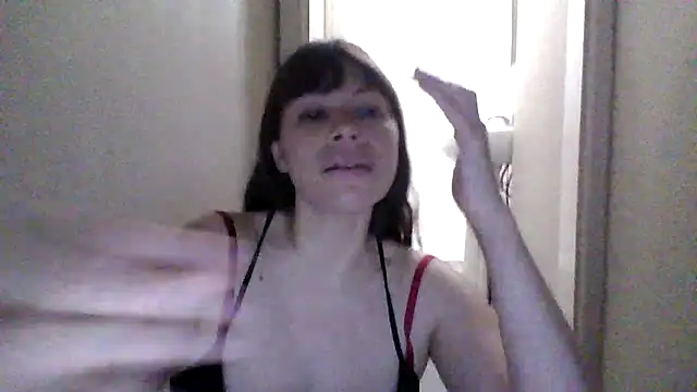 Snapshot of petitedoll29 chatting on November 2025 02:10:02 AM petitedoll29 online show from November 2025 02:10:02 AM