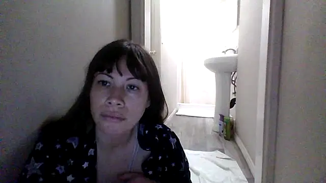 Snapshot of petitedoll29 chatting on December 2025 09:21:02 PM petitedoll29 online show from December 2025 09:21:02 PM