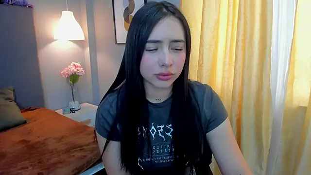Snapshot of isabella_jade chatting on January 2025 08:05:02 PM isabella jade online show from January 2025 08:05:02 PM