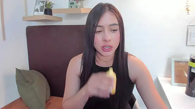 Snapshot of isabella_jade chatting on January 2025 08:21:01 PM isabella jade online show from January 2025 08:21:01 PM