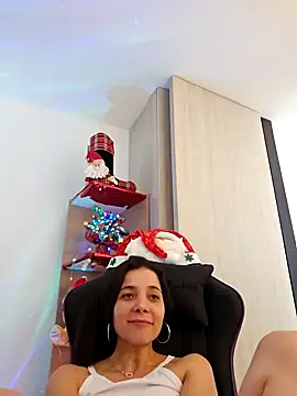 Snapshot of miaeyes chatting on December 2024 04:42:01 PM miaeyes online show from December 2024 04:42:01 PM