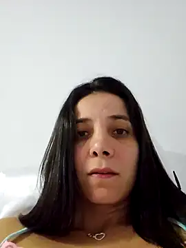 Snapshot of miaeyes chatting on December 2024 01:27:01 AM miaeyes online show from December 2024 01:27:01 AM