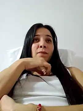 Snapshot of miaeyes chatting on January 2025 12:59:01 AM miaeyes online show from January 2025 12:59:01 AM